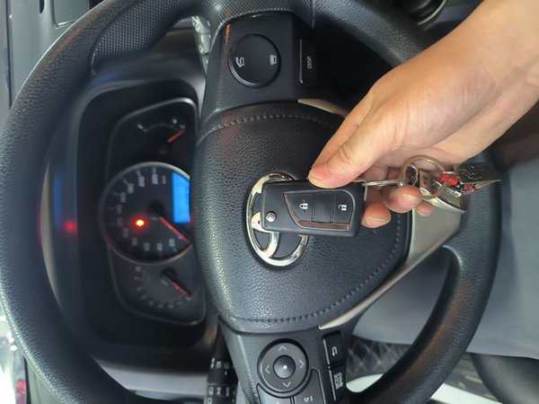 Toyota RAV4 2015, 165000 км, за 8997 USD - фото 12