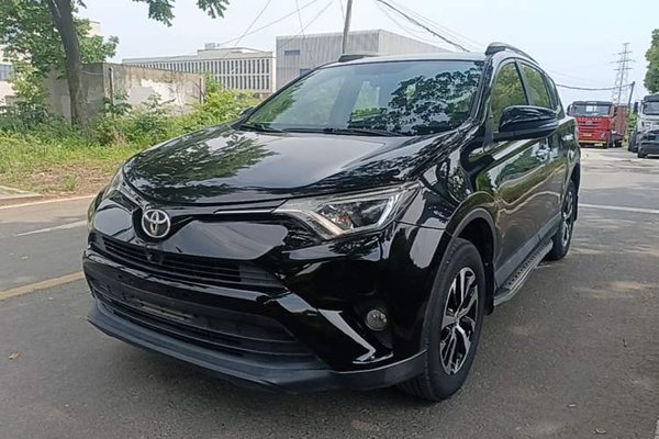 Toyota RAV4 · 2016 год