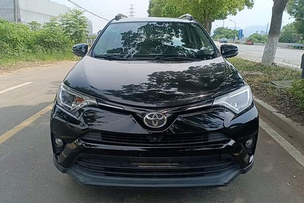 Toyota RAV4 2016, 102000 км, за 11326 USD