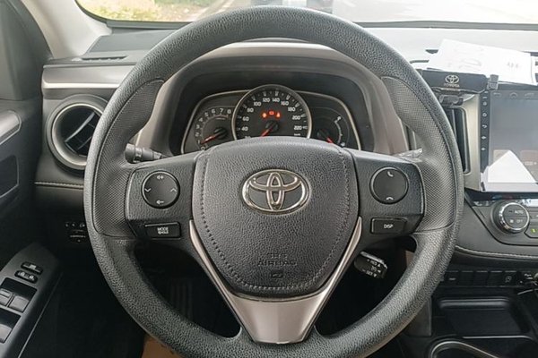 Toyota RAV4 2016, 102000 км, за 11326 USD - фото 14