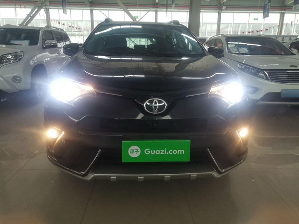 Toyota RAV4 2016 2.0L CVT Two-Wheel Drive Fashion Edition China V Standard, 2016 года