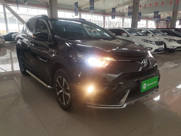 Toyota RAV4 2016 2.0L CVT Two-Wheel Drive Fashion Edition China V Standard, 2016 года