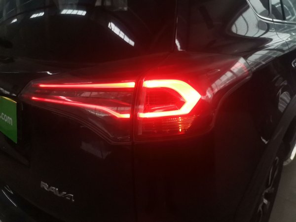 Toyota RAV4 2016, 98100 км, за 10687 USD - фото 7