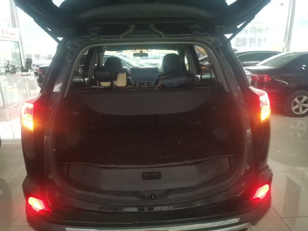 Toyota RAV4 2016, 98100 км, за 10687 USD - фото 18