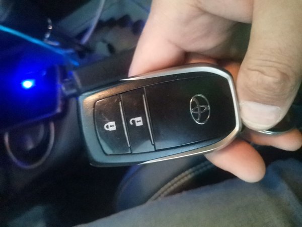 Toyota RAV4 2016, 98100 км, за 10687 USD - фото 8