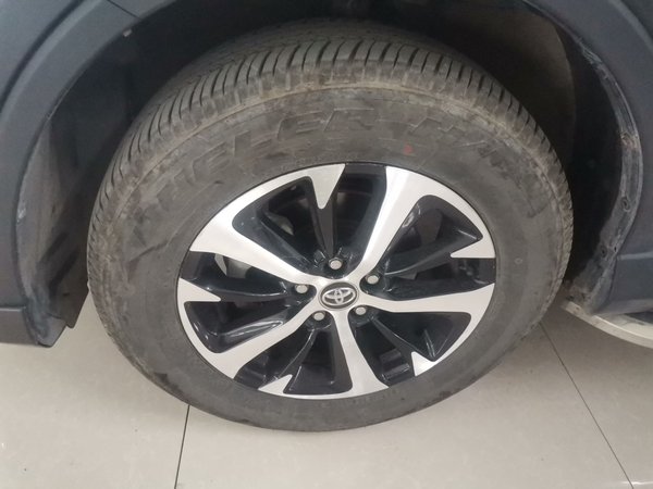Toyota RAV4 2016, 98100 км, за 10687 USD - фото 22
