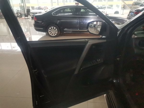 Toyota RAV4 2016, 98100 км, за 10687 USD - фото 27