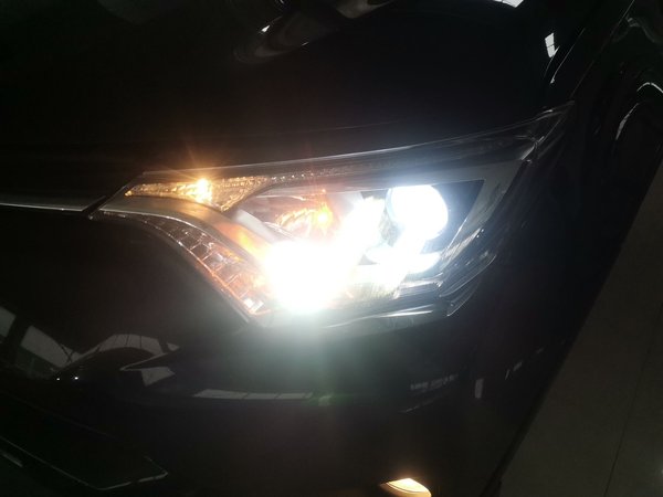 Toyota RAV4 2016, 98100 км, за 10687 USD - фото 23