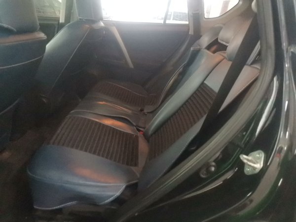 Toyota RAV4 2016, 98100 км, за 10687 USD - фото 16