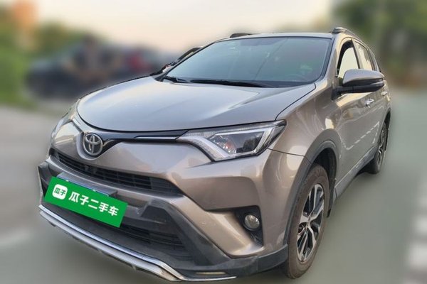Toyota RAV4 · 2016 год
