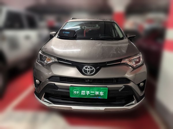 Toyota RAV4 2016, 90100 км, за 10790 USD