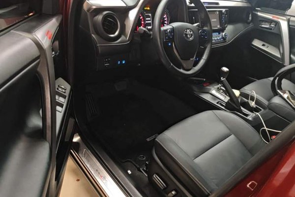 Toyota RAV4 2016, 90500 км, за 11718 USD - фото 23