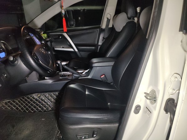 Toyota RAV4 2016, 106000 км, за 12164 USD - фото 16