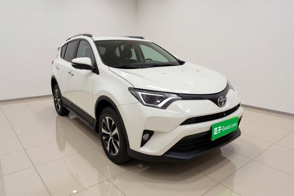 Toyota RAV4 2016, 129100 км, за 10519 USD