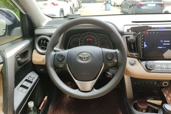 Toyota RAV4 2016, 129100 км, за 10519 USD - фото 9