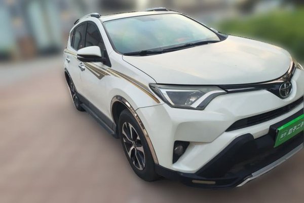 Toyota RAV4 2016, 190900 км, за 9603 USD