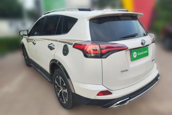 Toyota RAV4 2016, 190900 км, за 9603 USD