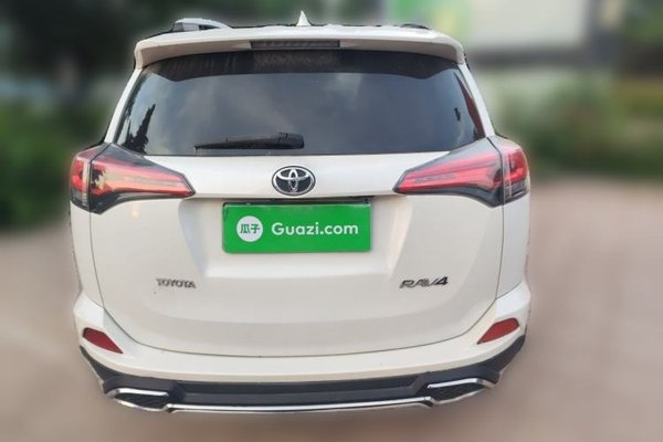 Toyota RAV4 2016, 190900 км, за 9603 USD