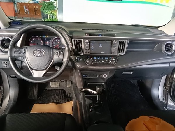 Toyota RAV4 2019, 58000 км, за 13762 USD - фото 13