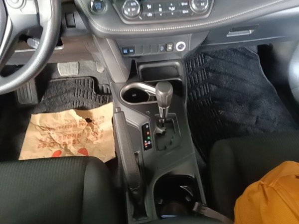 Toyota RAV4 2019, 58000 км, за 13762 USD - фото 17
