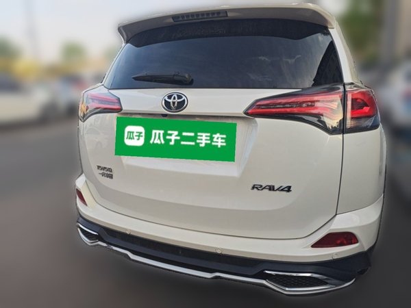 Toyota RAV4 2019, 107899 км, за 9818 USD