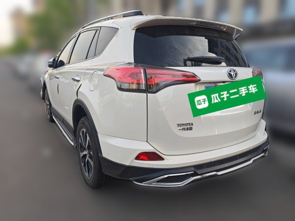 Toyota RAV4 2019, 107899 км, за 9818 USD