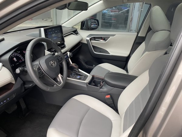 Toyota RAV4 2020, 52700 км, за 18866 USD - фото 8