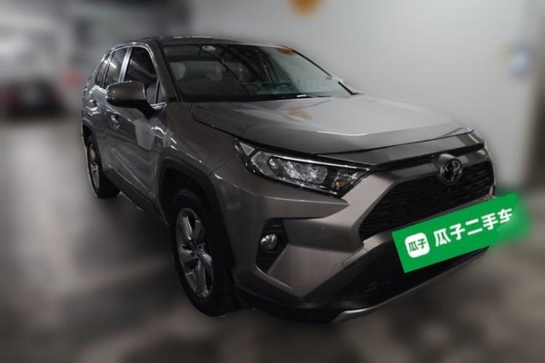 Toyota RAV4 2020, 43000 км, за 14219 USD