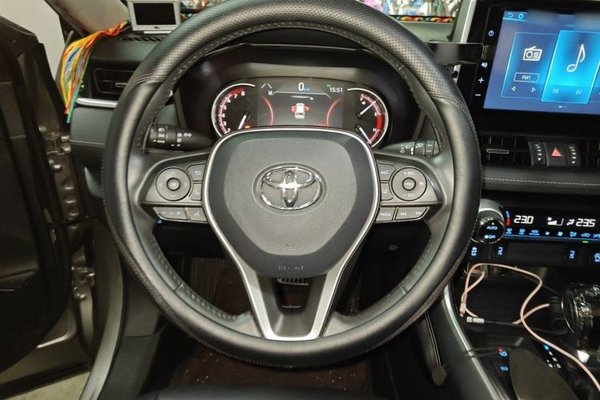 Toyota RAV4 2020, 43000 км, за 14219 USD - фото 10