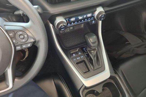 Toyota RAV4 2020, 43400 км, за 13501 USD - фото 16
