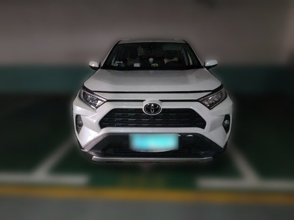 Toyota RAV4 2020, 40599 км, за 13852 USD