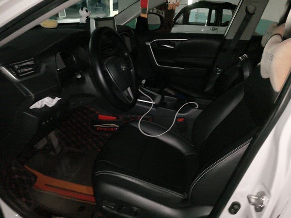 Toyota RAV4 2020, 40599 км, за 13852 USD - фото 17