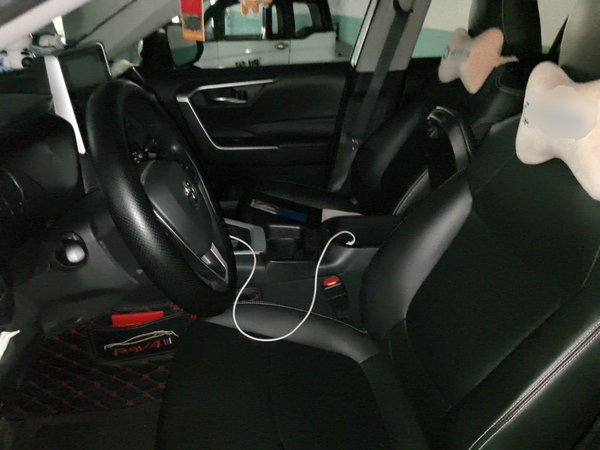 Toyota RAV4 2020, 40599 км, за 13852 USD - фото 16