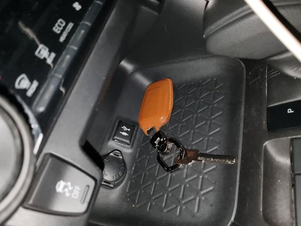 Toyota RAV4 2020, 40599 км, за 13852 USD - фото 9
