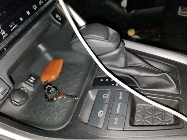 Toyota RAV4 2020, 40599 км, за 13852 USD - фото 15