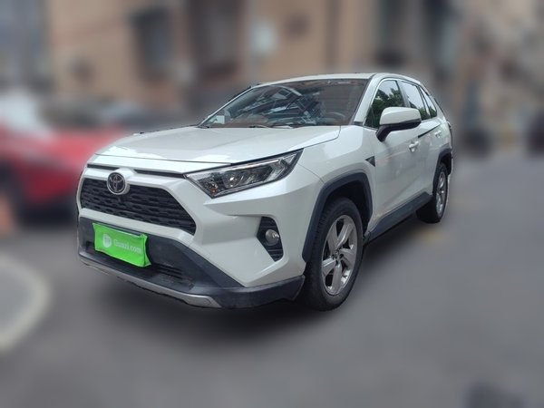 Toyota RAV4 · 2020 год