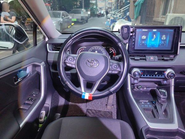 Toyota RAV4 2020, 52100 км, за 13719 USD - фото 11