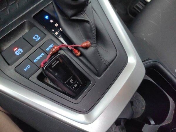 Toyota RAV4 2020, 52100 км, за 13719 USD - фото 9