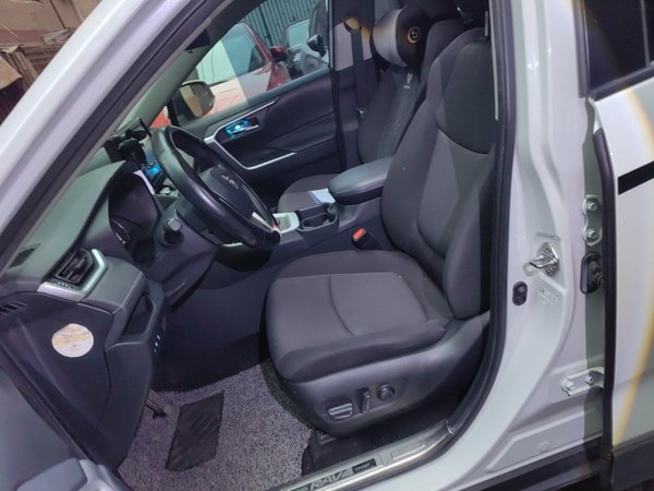 Toyota RAV4 2020, 52100 км, за 13719 USD - фото 16