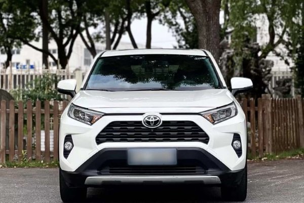 Toyota RAV4 2020, 54900 км, за 16144 USD