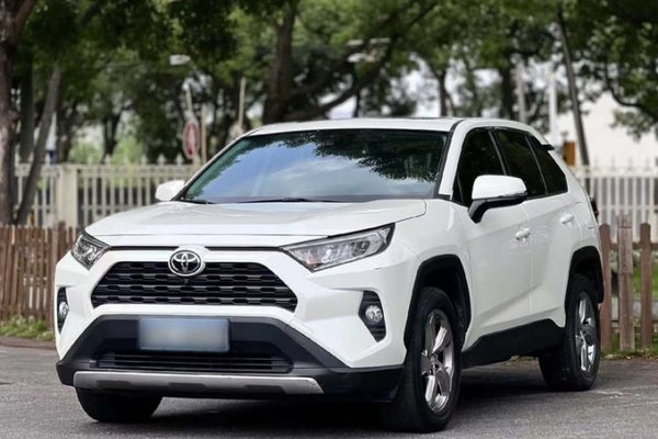 Toyota RAV4 2020, 54900 км, за 16144 USD