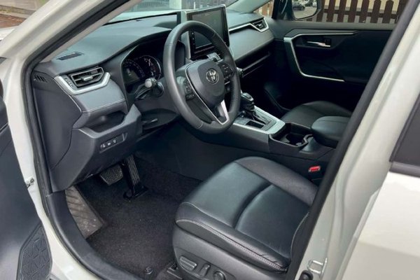 Toyota RAV4 2020, 54900 км, за 16144 USD - фото 12