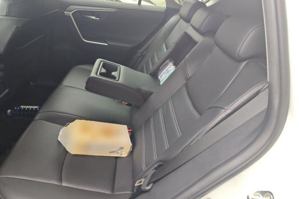 Toyota RAV4 2020, 57900 км, за 15499 USD - фото 8