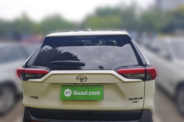 Toyota RAV4 2020, 57900 км, за 15499 USD - фото 13