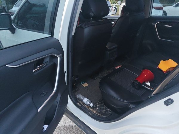 Toyota RAV4 2020, 64400 км, за 13953 USD - фото 18