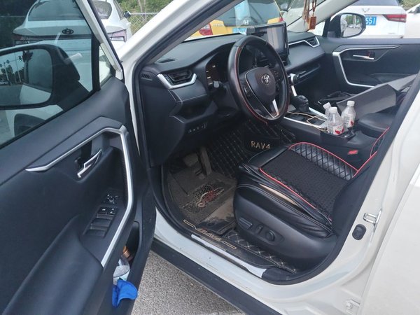 Toyota RAV4 2020, 64400 км, за 13953 USD - фото 17
