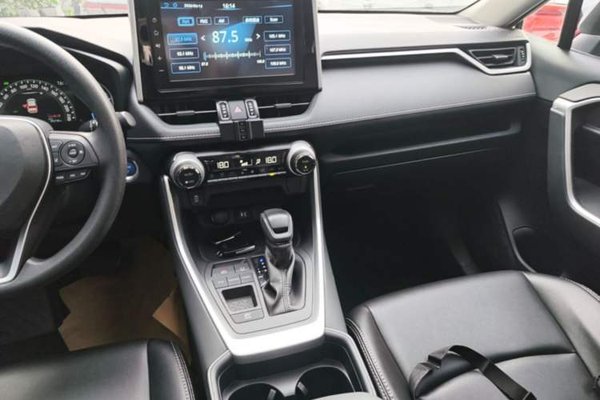 Toyota RAV4 2020, 49200 км, за 17370 USD - фото 16