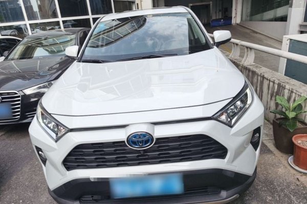 Toyota RAV4 2020, 49200 км, за 17370 USD
