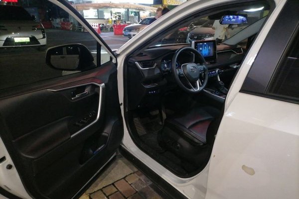 Toyota RAV4 2021, 114100 км, за 14740 USD - фото 15