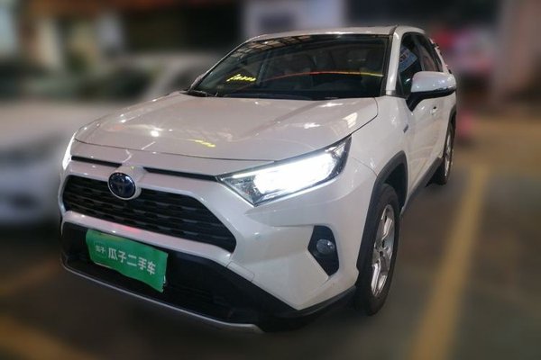 Toyota RAV4 · 2021 год